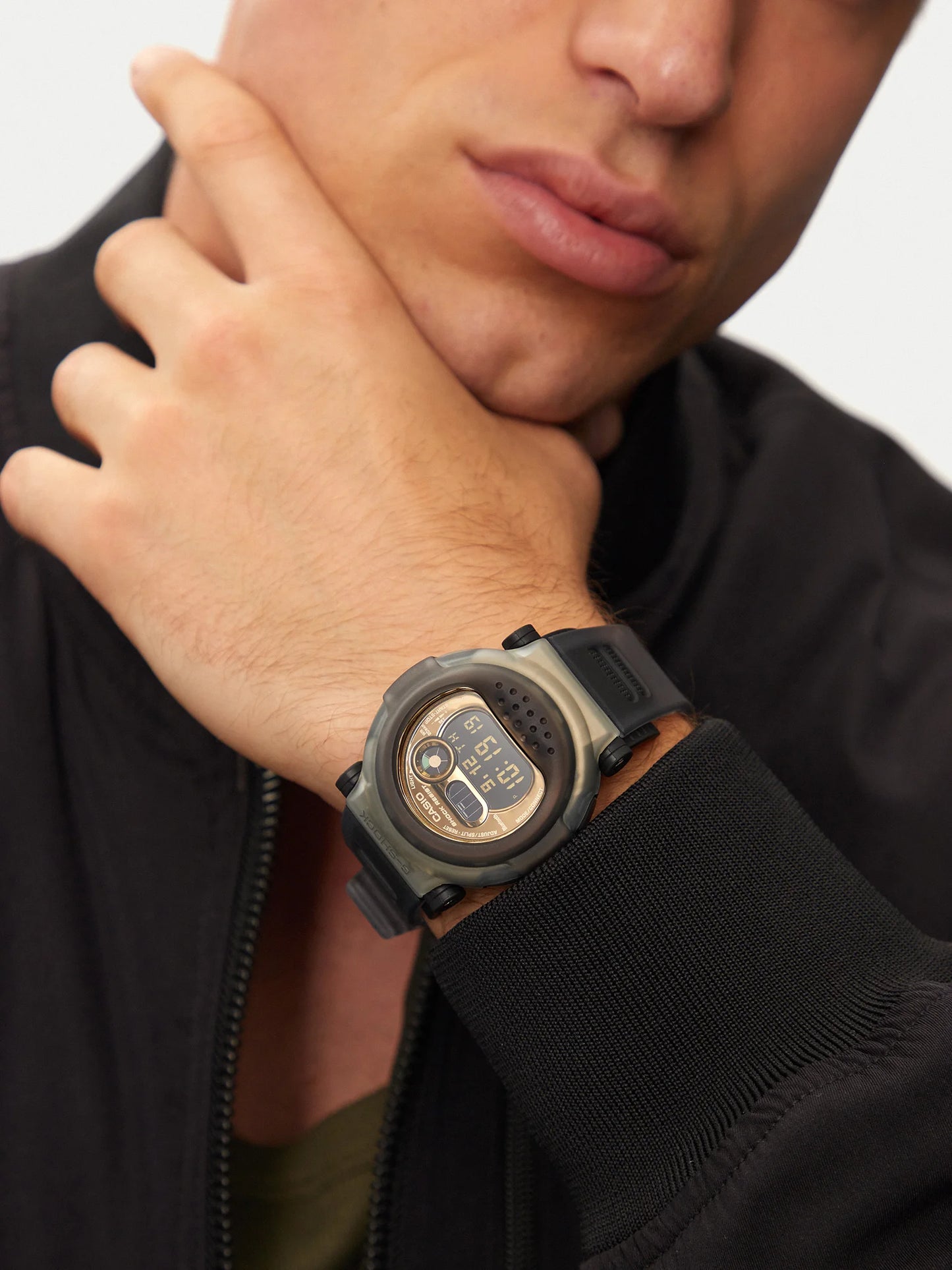 CASIO G-SHOCK CARBON CORE GUARD JASON MVB8ER